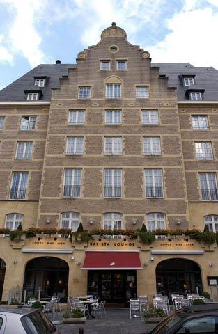 Hotel Nh Carrefour De L'europe 4*